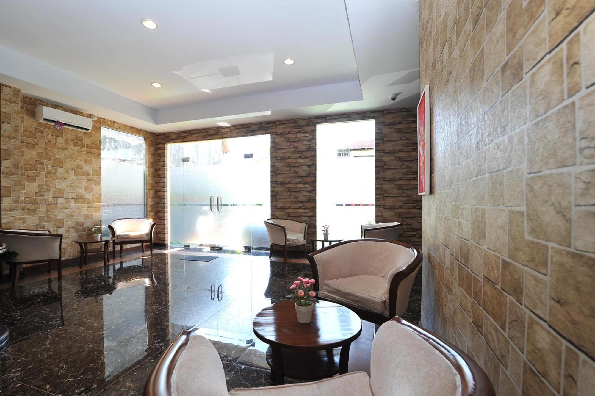 Amaya Suites Hotel Kejayan Exterior photo
