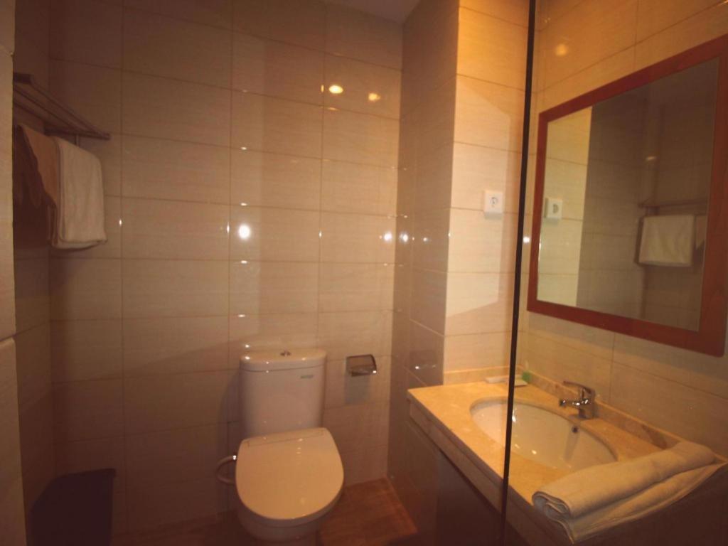 Amaya Suites Hotel Kejayan Exterior photo