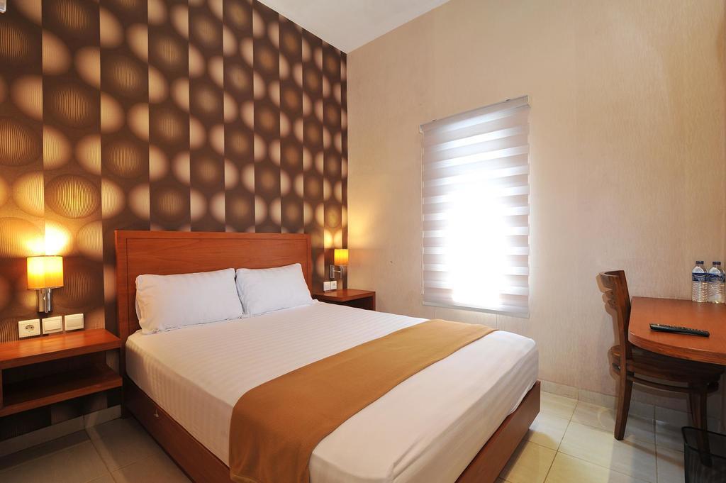 Amaya Suites Hotel Kejayan Exterior photo